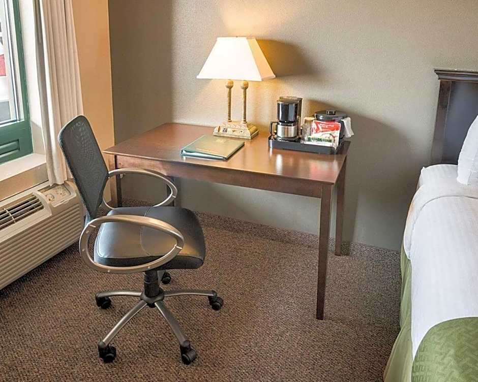 Quality Inn Ashland - Lake Superior