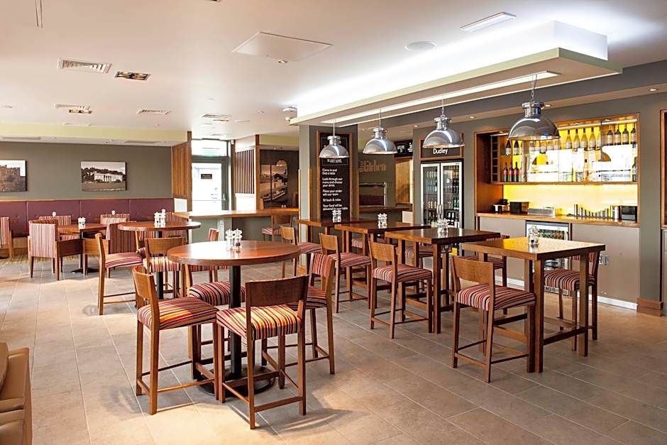 Premier Inn Dudley Town Centre