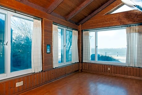 Family Room with Sea View