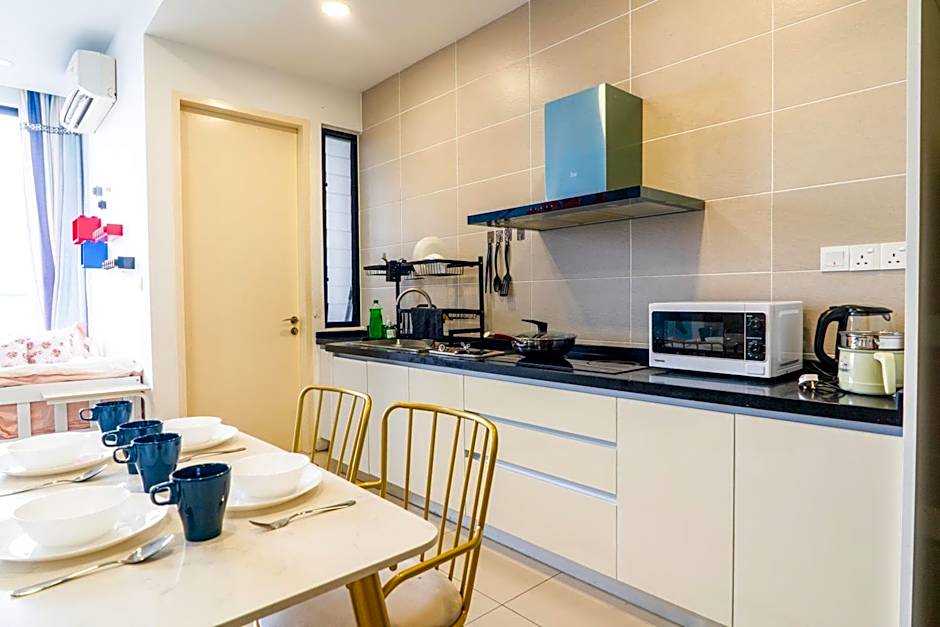 D'Pristine Theme Suite by Nest Home at LEGOLAND