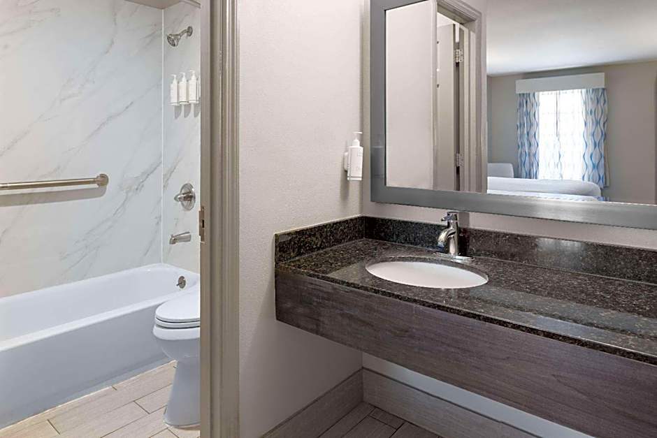 Days Inn by Wyndham Americus
