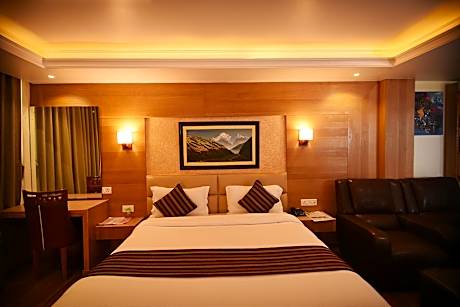 Executive Suite with Mountain View - 10% off on Spa