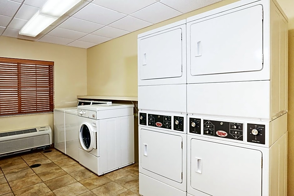 Candlewood Suites Milwaukee Airport - Oak Creek By IHG