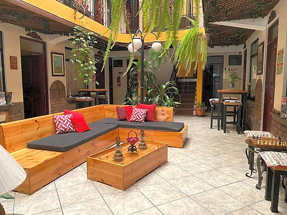 Hotel Amón Real