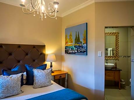 Double Room with Private Bathroom