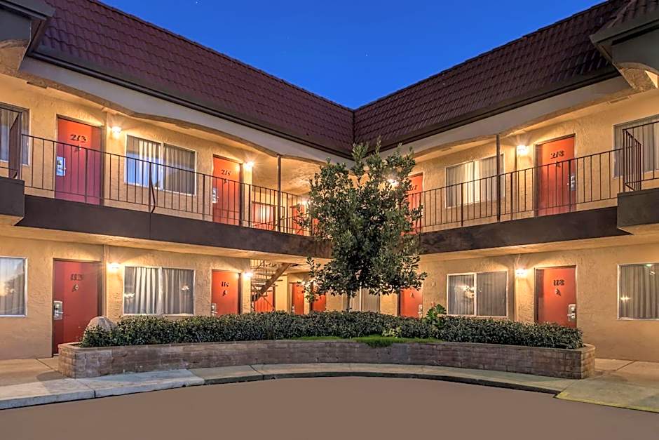 Laurel Inn & Conference Center