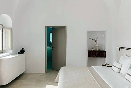 River Pool Suite with River Plunge Pool