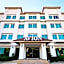 Avion Hotel