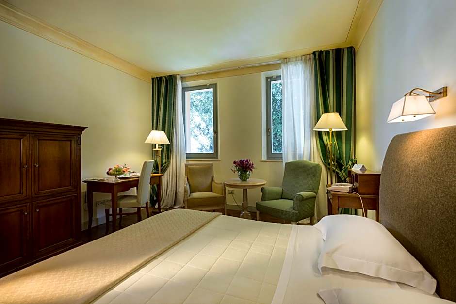 Posta Donini-Historic Hotel