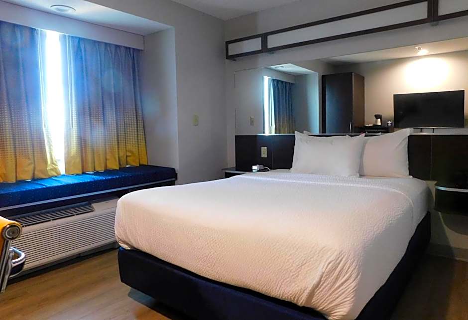 Microtel Inn & Suites - Triadelphia