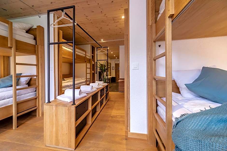 GRAND your home with common kitchens with self check-in