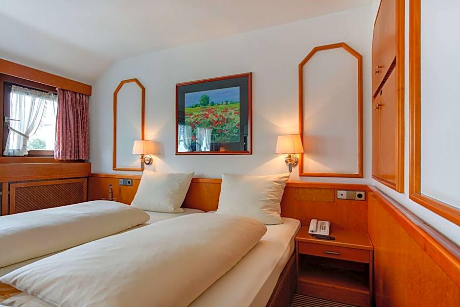 Centro Hotel Stern, Trademark Collection by Wyndham