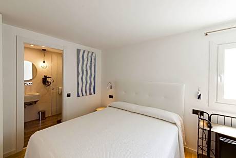 Double Room with Terrace and Sea Views