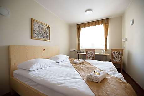 S Hotel
