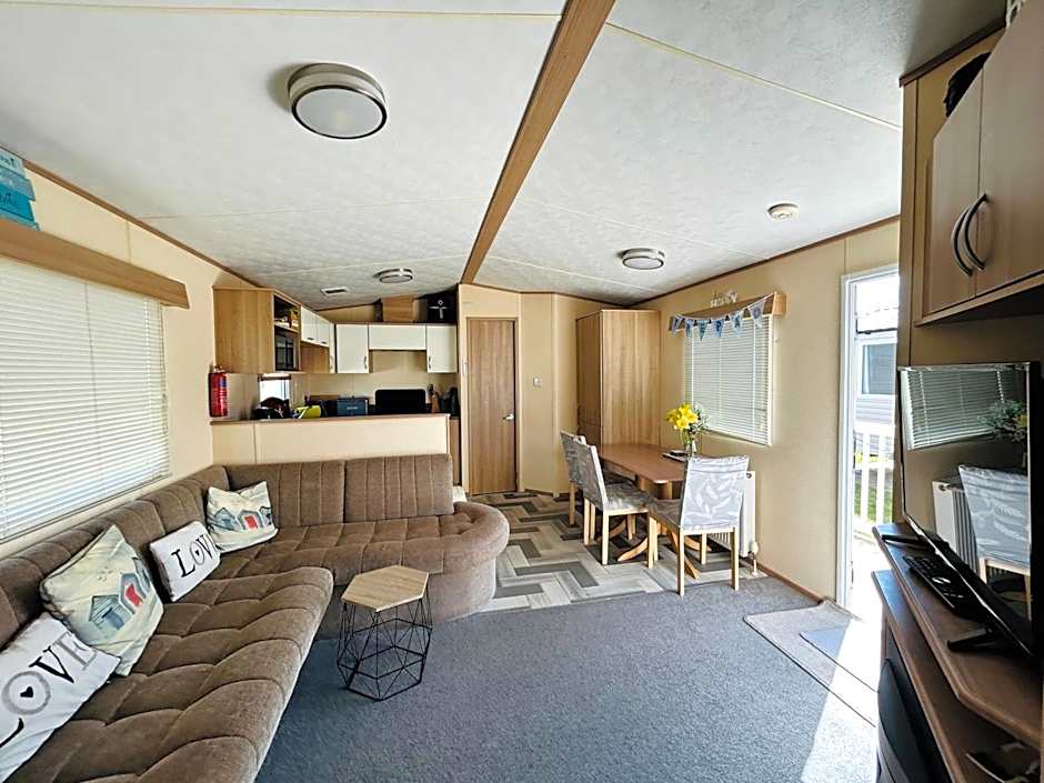 The Pad- 3 bed 2 bath, caravan Lido Beach