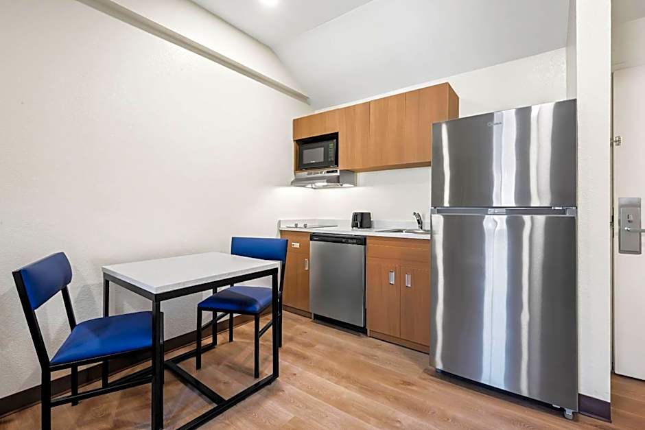 MainStay Suites Raleigh North