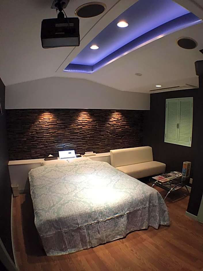 HOTEL KAZAN (Adult Only)