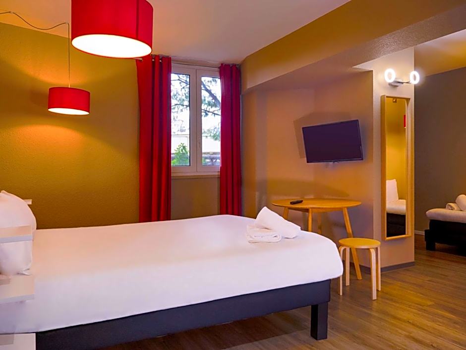 Ibis Arles