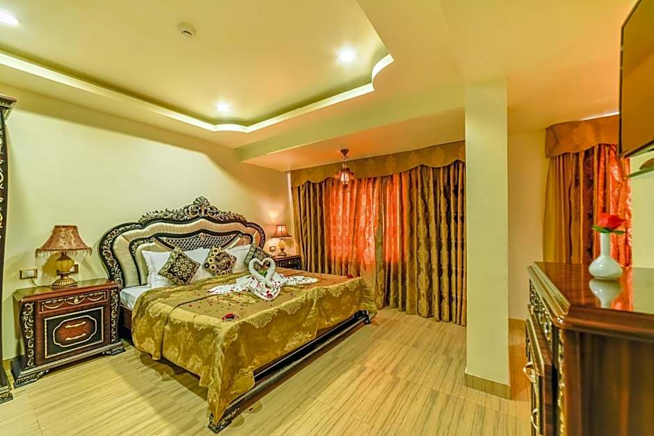 Photo 1 of 11 of Suite