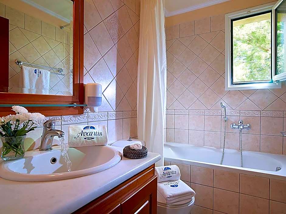 Avantis Suites Hotel