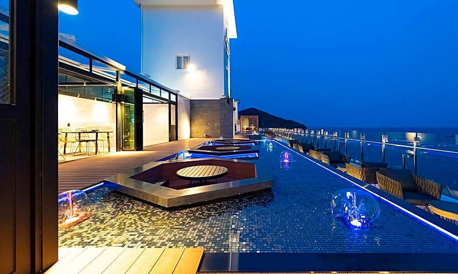 Stubborn Hotel