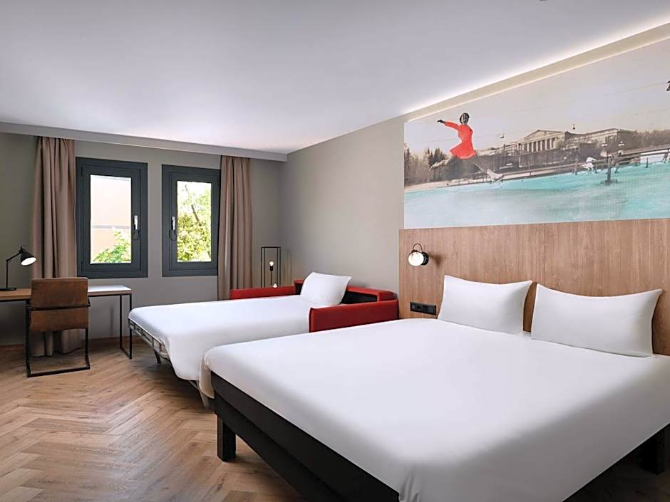 Ibis Budapest Heroes Square Hotel