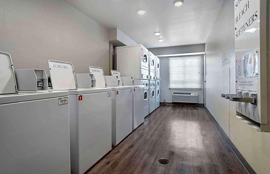 Extended Stay America Select Suites - Pensacola - Northeast