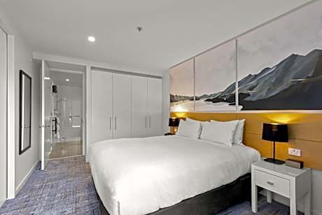 One Bedroom Suite Split King - Non-View