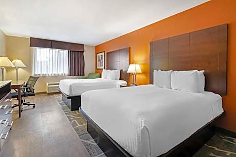 Executive Queen Room with Two Queen Beds - Interior Entrance/Non-Smoking