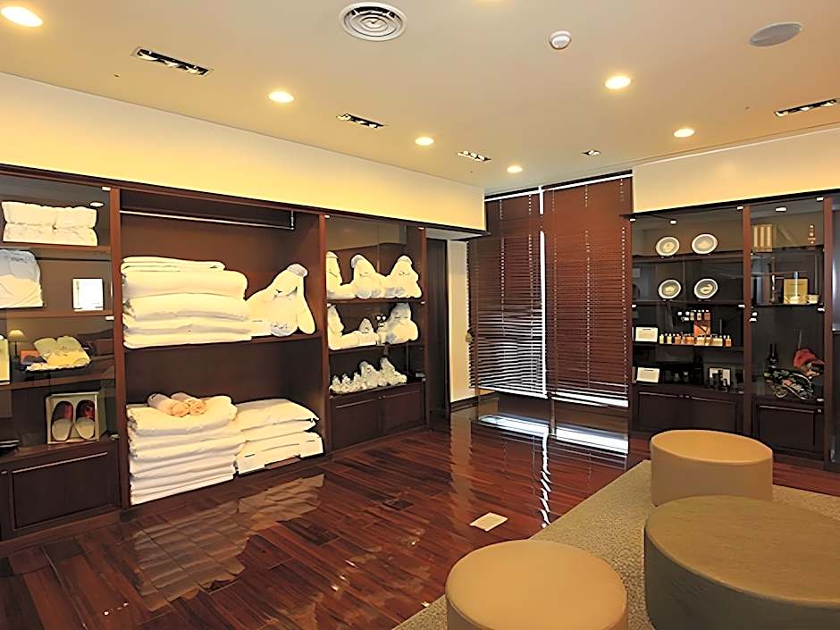 High1 Palace Hotel & CC (High1 Hotel&CC)