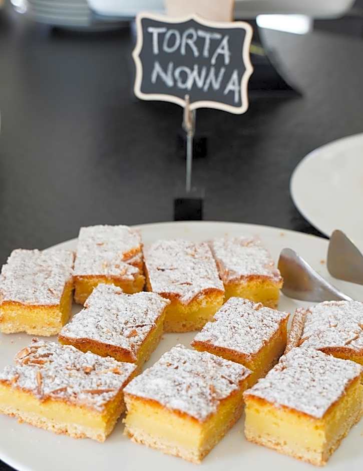 Hotel Columbia & Ninfea