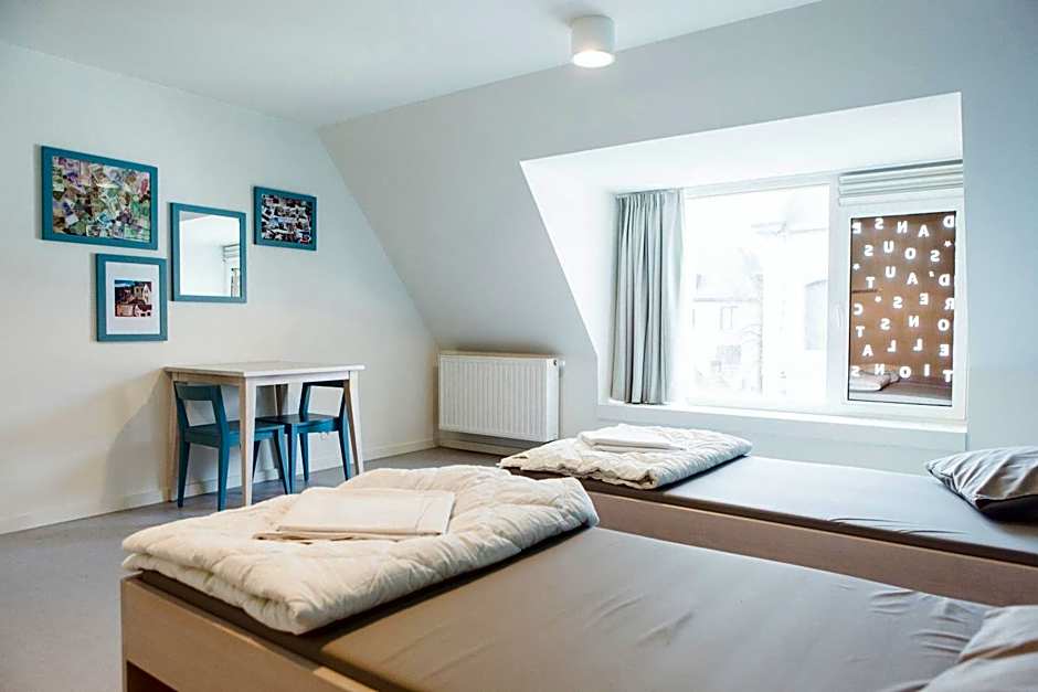 Snuffel Youth Hostel