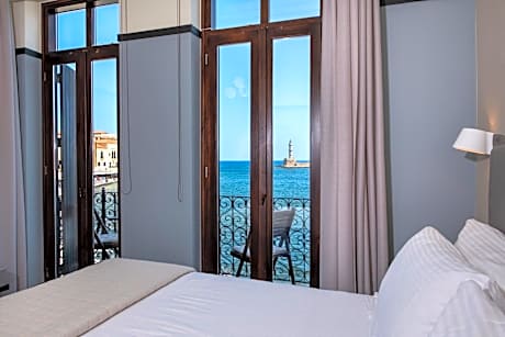 Mosaic Venetian Harbour Suites