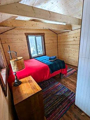 Blackburn Cabins - McCarthy, Alaska