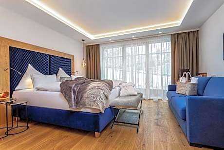 Junior Suite with Balcony