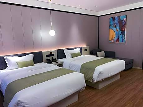 Twin Deluxe Room