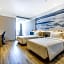 Atour Hotel (Jining Taibai Road Canal City)