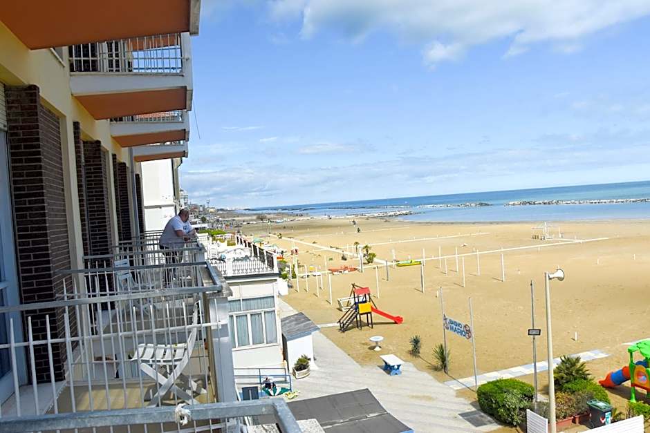 Hotel Suprem sul Mare