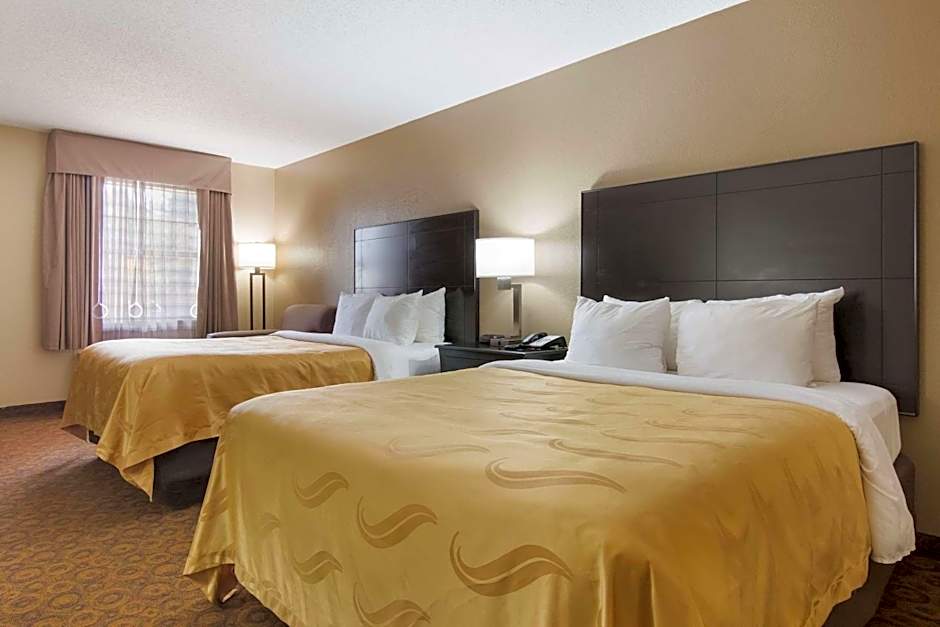 Quality Inn Magnolia