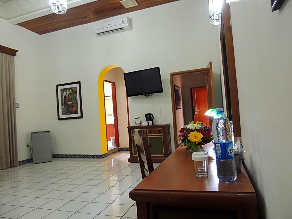 Hotel Concierge Plaza Colima