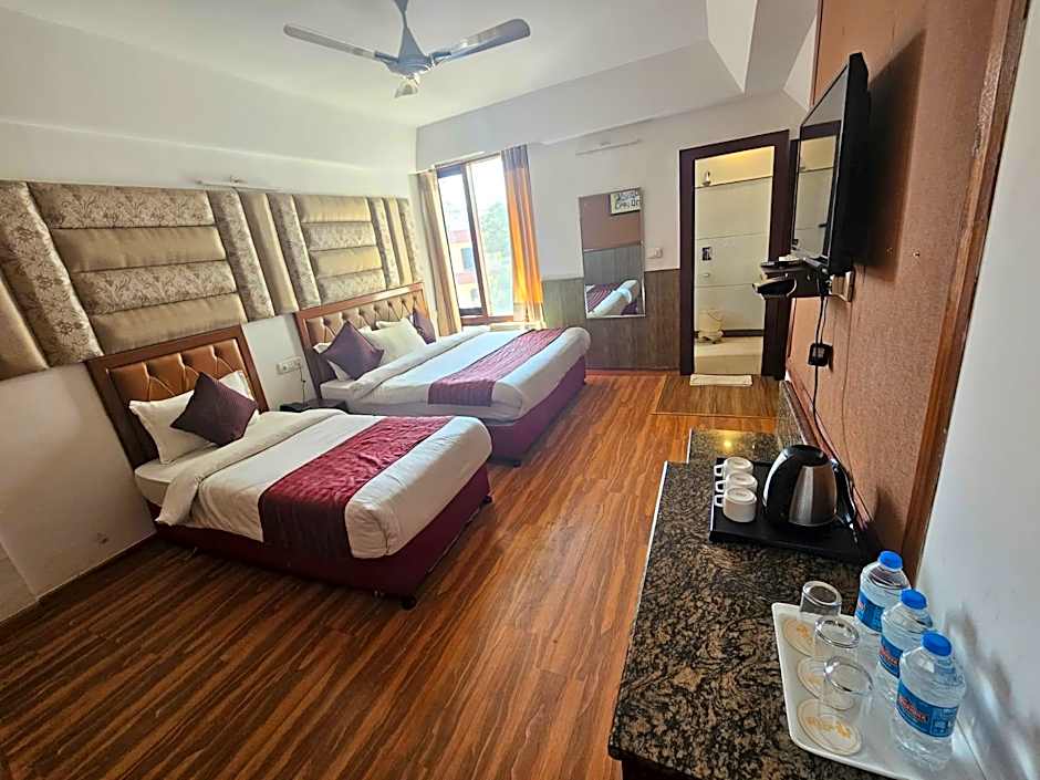 Hotel Mayur by RoomsInc