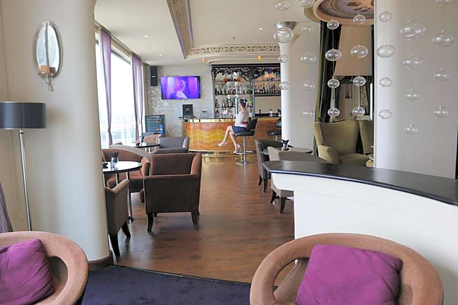 City Center Hotel