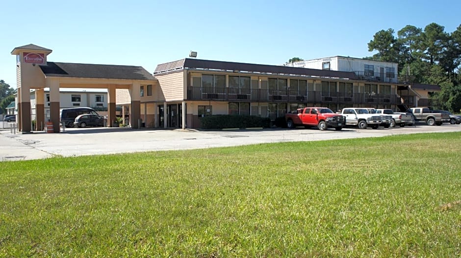 Executive Inn & Suites