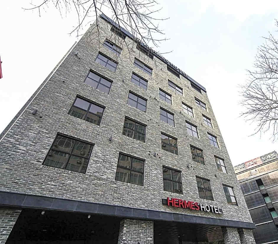 Hermes Hotel