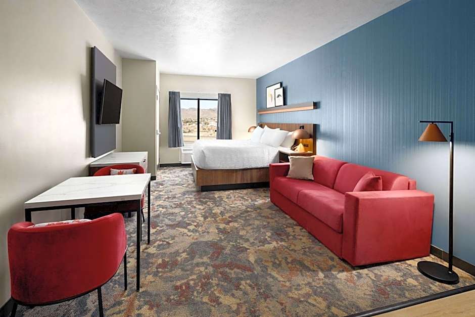 Hawthorn Extended Stay by Wyndham Kingman