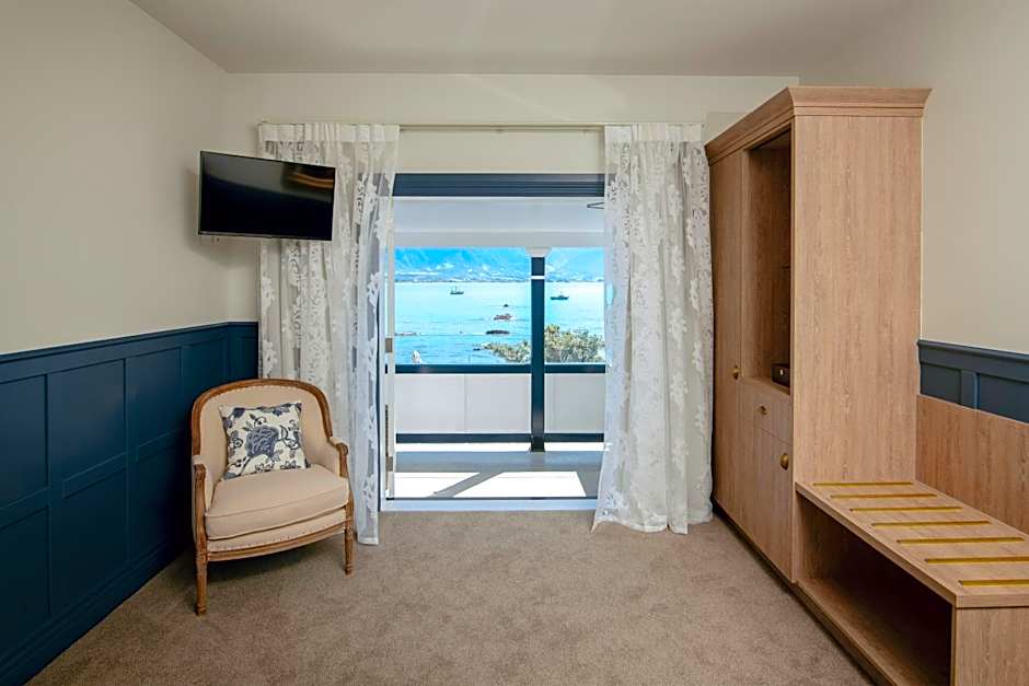 The Pier Hotel