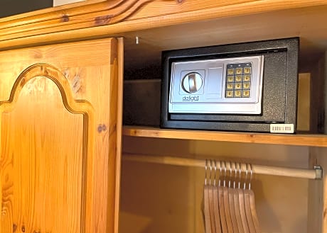 Economy Apartment in side building