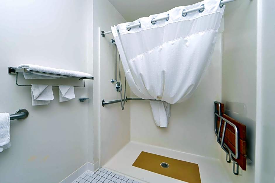 Americas Best Value Inn & Suites Spring Valley