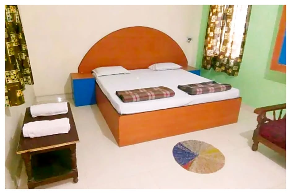 Goroomgo Mohit Paying Guest House Varanasi