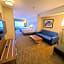 Holiday Inn Express Hotel & Suites Lynnwood By IHG